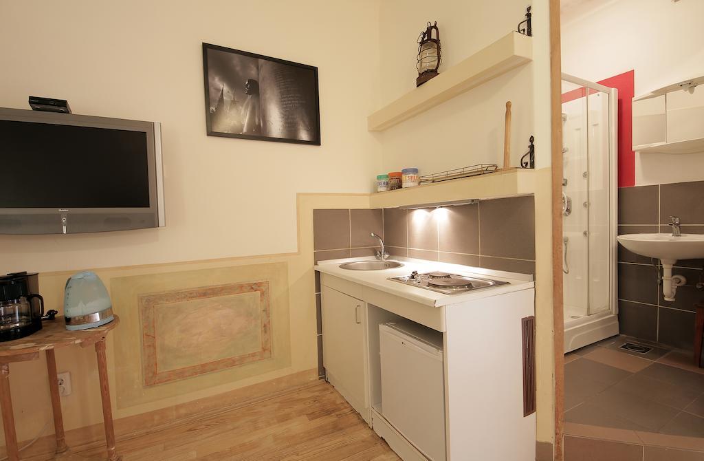 Guesthouse Lessi Загреб Номер фото