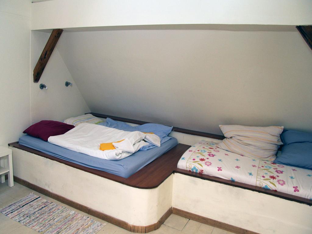 Guesthouse Lessi Загреб Экстерьер фото